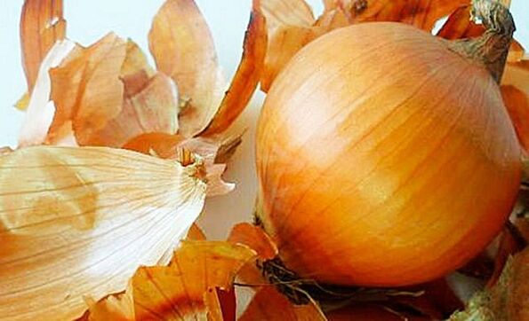 Onion peel for pests